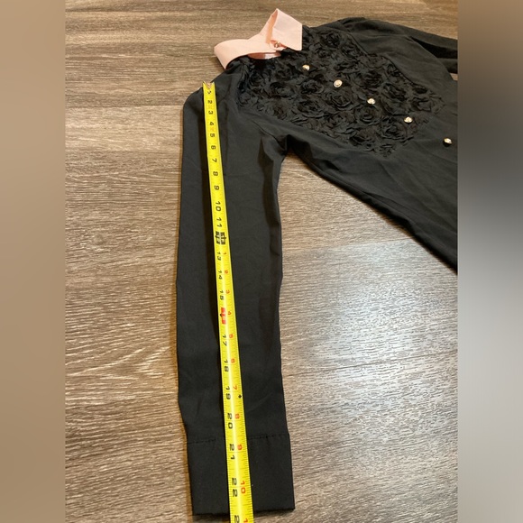 Button Front Long Sleeve Blouse - Picture 10 of 12